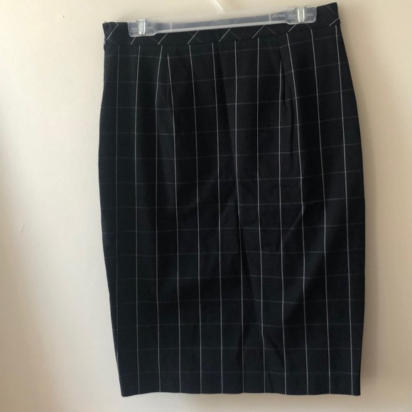 Banana Republic skirt - Picture 2 of 3